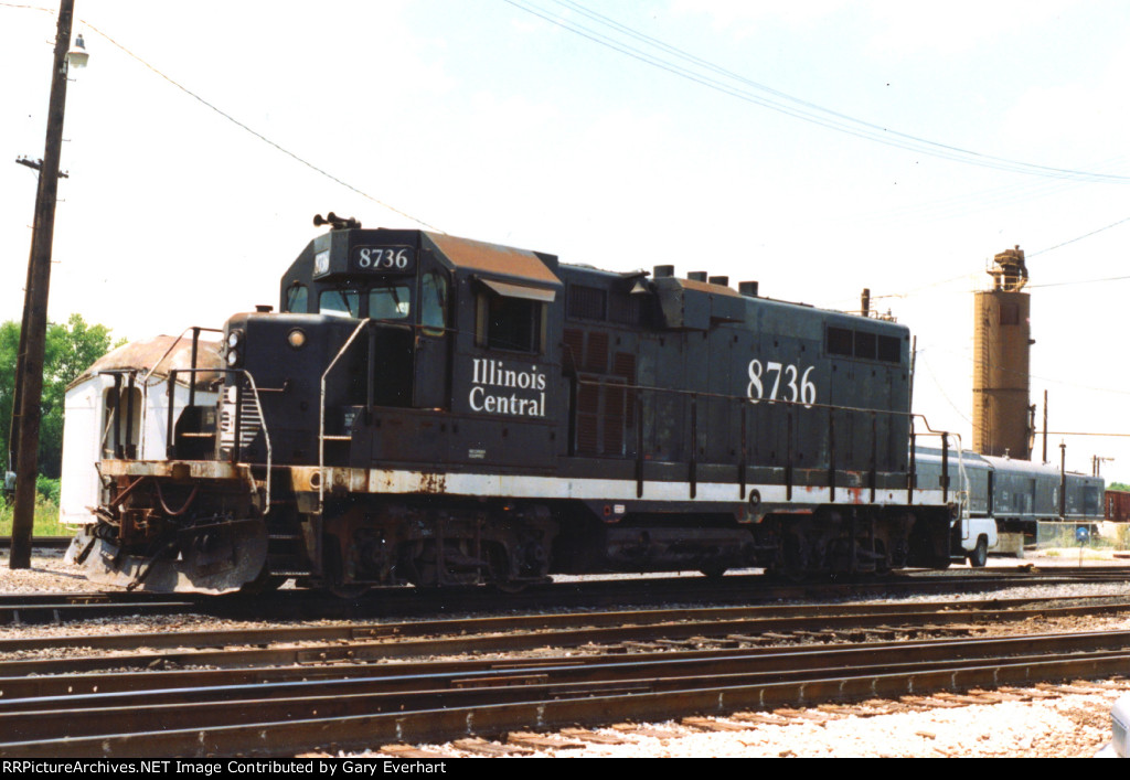 IC GP11 #8736 - Illinois Central